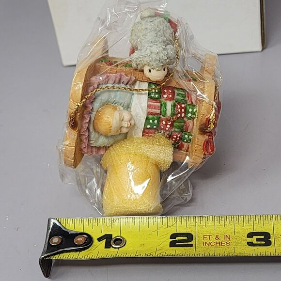 Vintage 1994 Babys First Christmas Ornament Holiday Baby‎ Cradle Retro - Picture 7 of 7